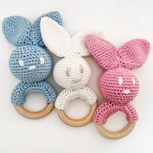 Load image into Gallery viewer, Crochet Ring Ratlles Bunny
